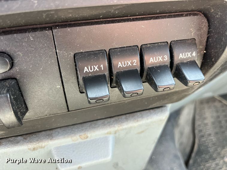 image for item LA9878 2013 Ford F450 Super Duty XL  truck cab and chassis