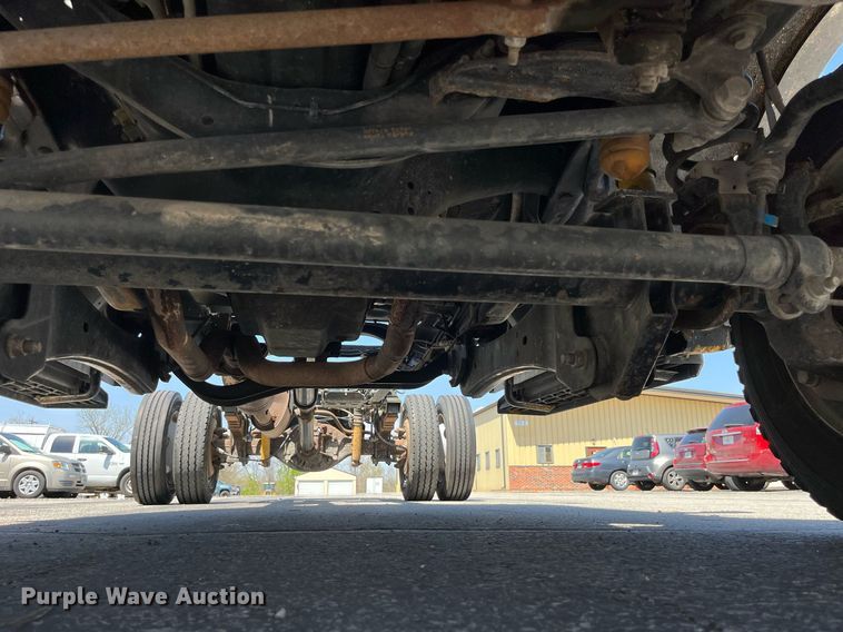 image for item LA9878 2013 Ford F450 Super Duty XL  truck cab and chassis