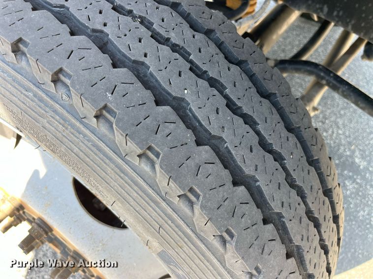 image for item LA9878 2013 Ford F450 Super Duty XL  truck cab and chassis