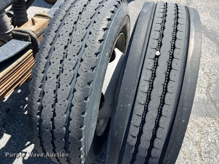 image for item LA9878 2013 Ford F450 Super Duty XL  truck cab and chassis