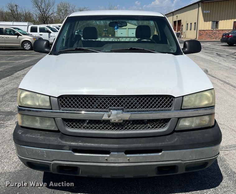 image for item LA9879 2005 Chevrolet Silverado 1500  pickup truck