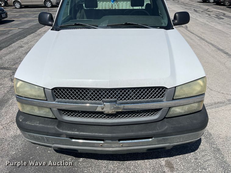 image for item LA9879 2005 Chevrolet Silverado 1500  pickup truck