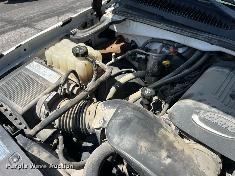 image for item LA9879 2005 Chevrolet Silverado 1500  pickup truck