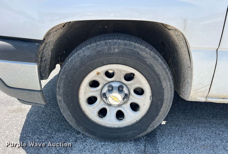 image for item LA9879 2005 Chevrolet Silverado 1500  pickup truck