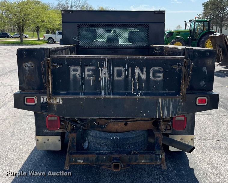 image for item LA9880 2011 Ford F250 Super Duty  Crew Cab flatbed pickup truck