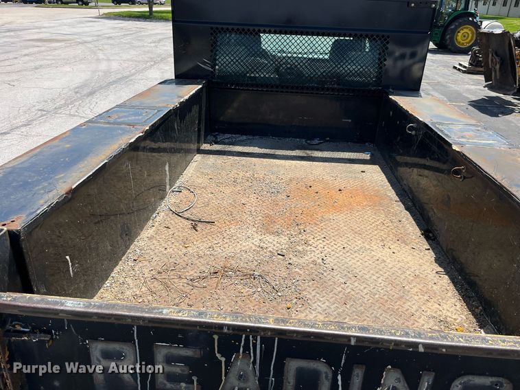 image for item LA9880 2011 Ford F250 Super Duty  Crew Cab flatbed pickup truck