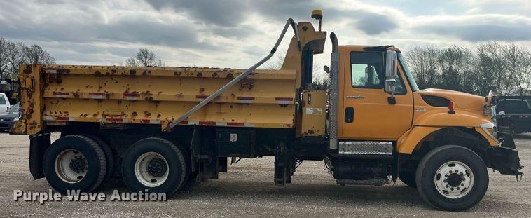 image for item LA9887 2011 International 7500  dump truck