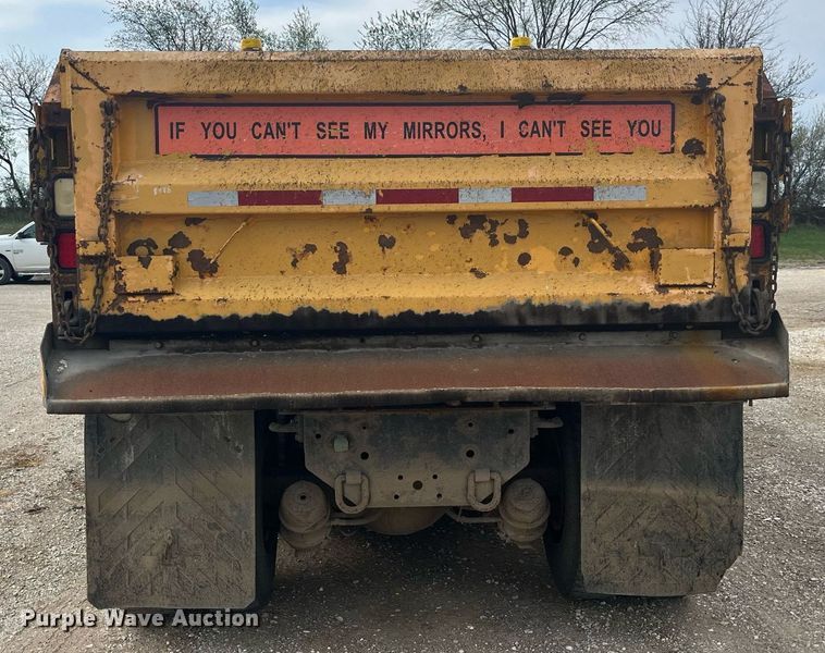 image for item LA9887 2011 International 7500  dump truck