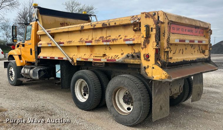 image for item LA9887 2011 International 7500  dump truck
