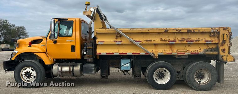image for item LA9887 2011 International 7500  dump truck