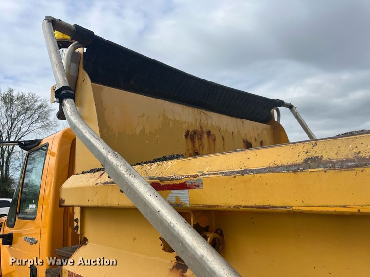 image for item LA9887 2011 International 7500  dump truck