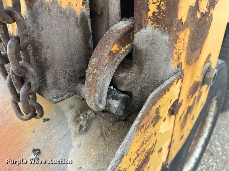 image for item LA9887 2011 International 7500  dump truck