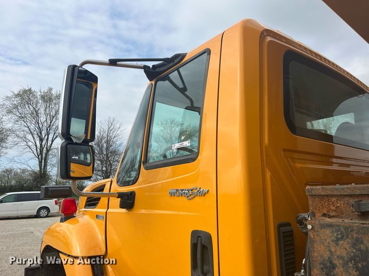 image for item LA9887 2011 International 7500  dump truck