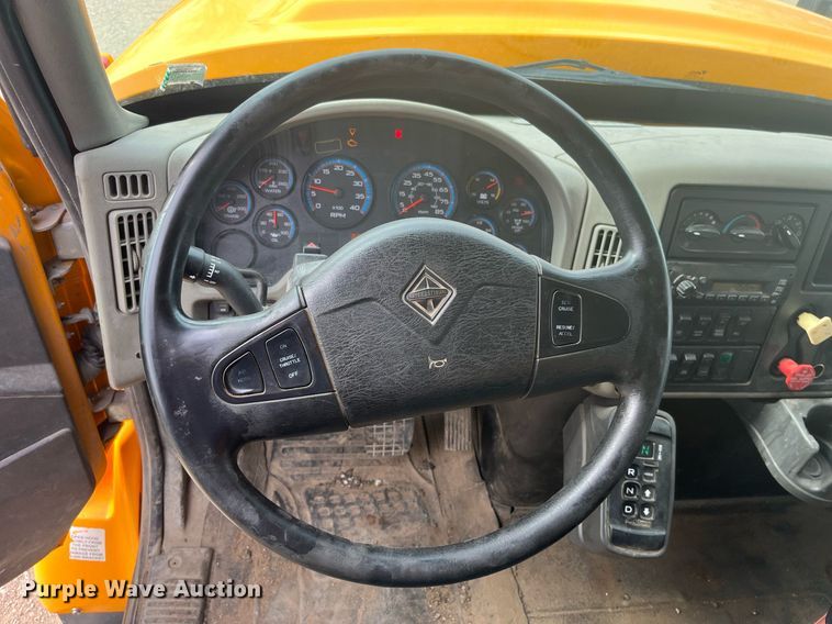 image for item LA9887 2011 International 7500  dump truck