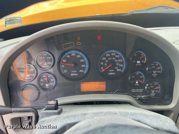 image for item LA9887 2011 International 7500  dump truck