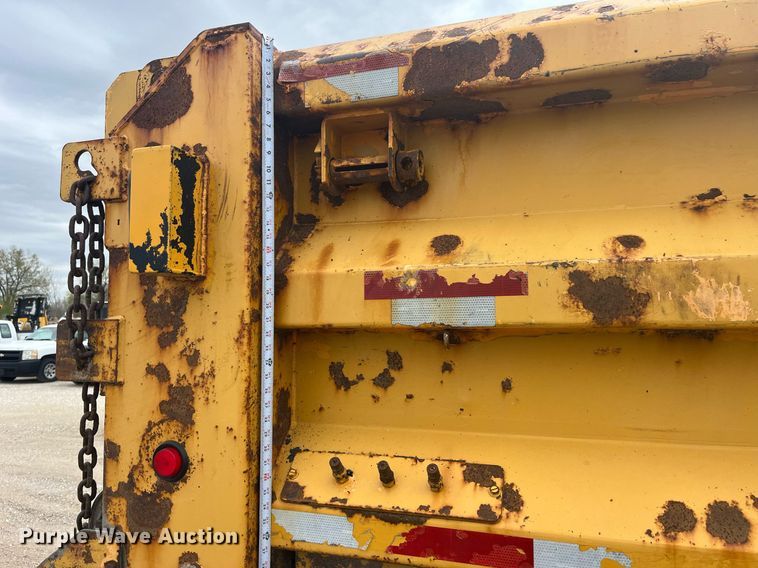 image for item LA9887 2011 International 7500  dump truck