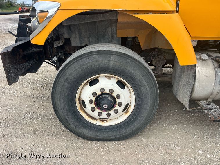 image for item LA9887 2011 International 7500  dump truck