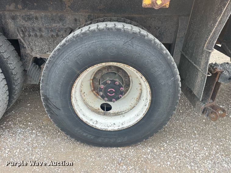 image for item LA9887 2011 International 7500  dump truck