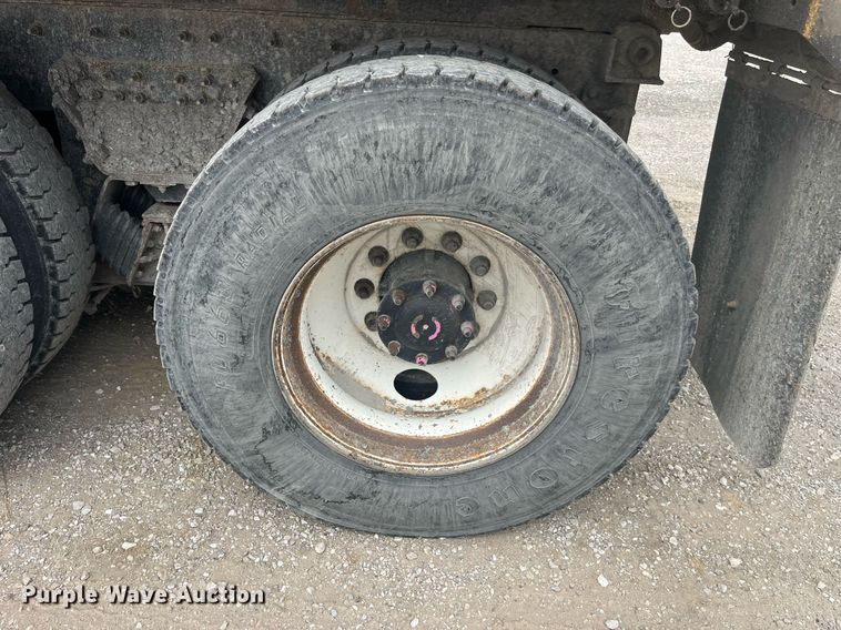 image for item LA9887 2011 International 7500  dump truck