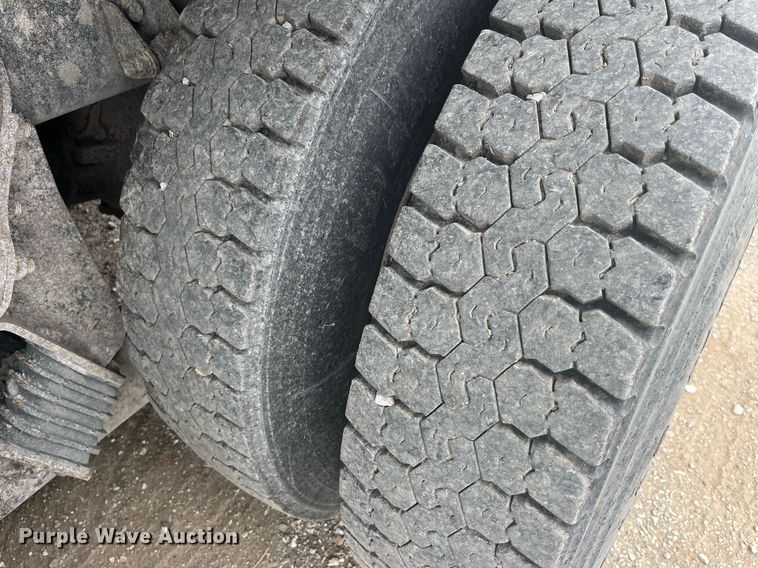 image for item LA9887 2011 International 7500  dump truck