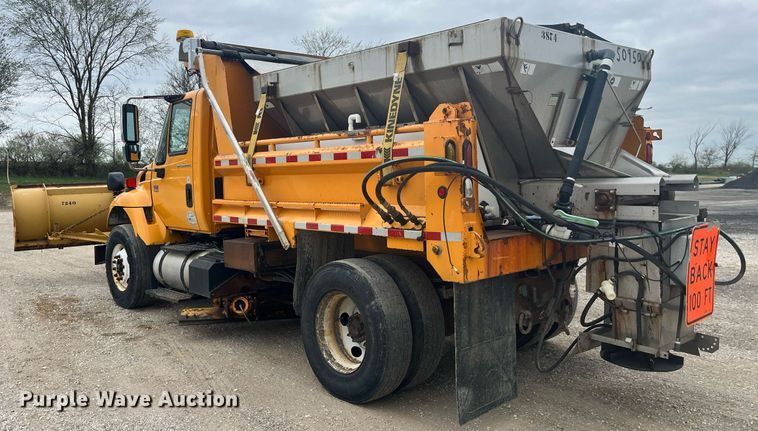 image for item LA9889 2006 International 7400  dump truck