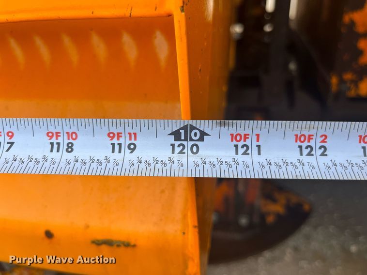 image for item LA9889 2006 International 7400  dump truck