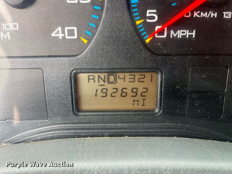 image for item LA9889 2006 International 7400  dump truck