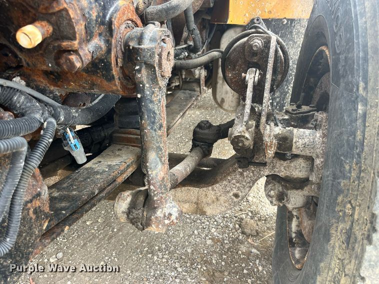 image for item LA9889 2006 International 7400  dump truck