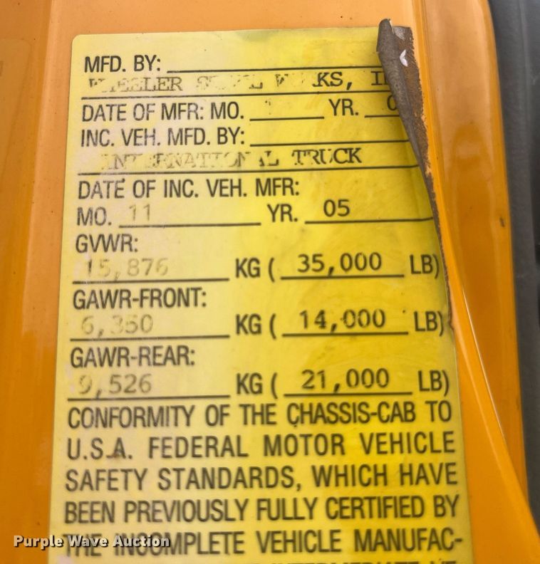 image for item LA9889 2006 International 7400  dump truck