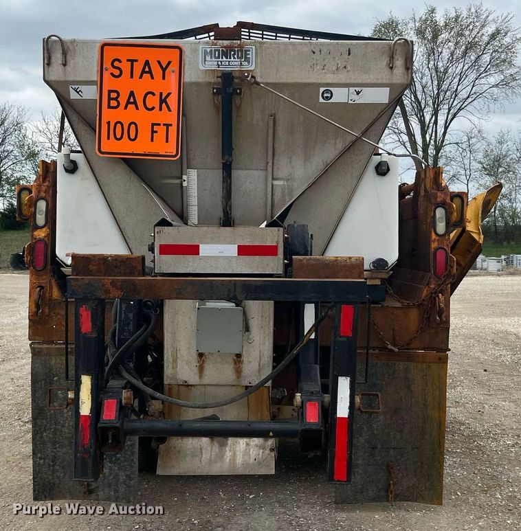 image for item LA9891 2005 International 7400  dump truck