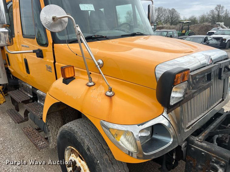 image for item LA9891 2005 International 7400  dump truck