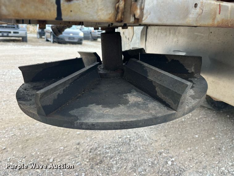 image for item LA9891 2005 International 7400  dump truck