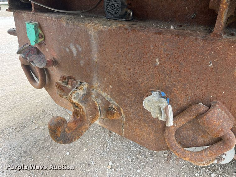 image for item LA9891 2005 International 7400  dump truck