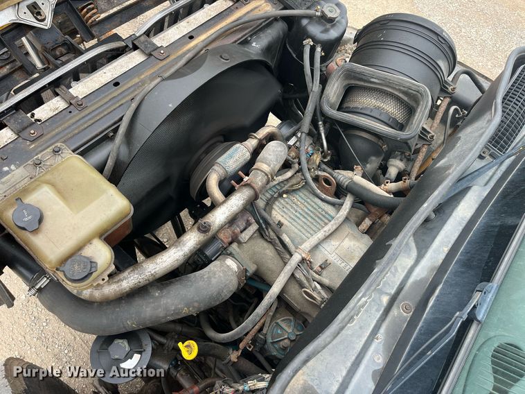 image for item LA9891 2005 International 7400  dump truck