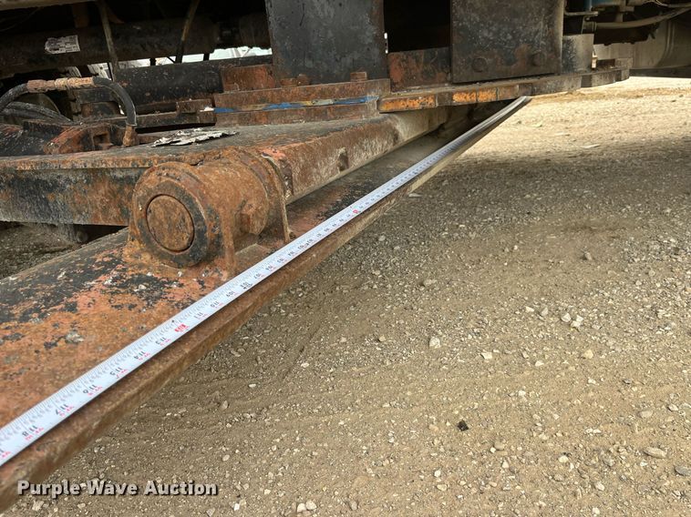 image for item LA9892 2010 International WorkStar 7500  dump truck