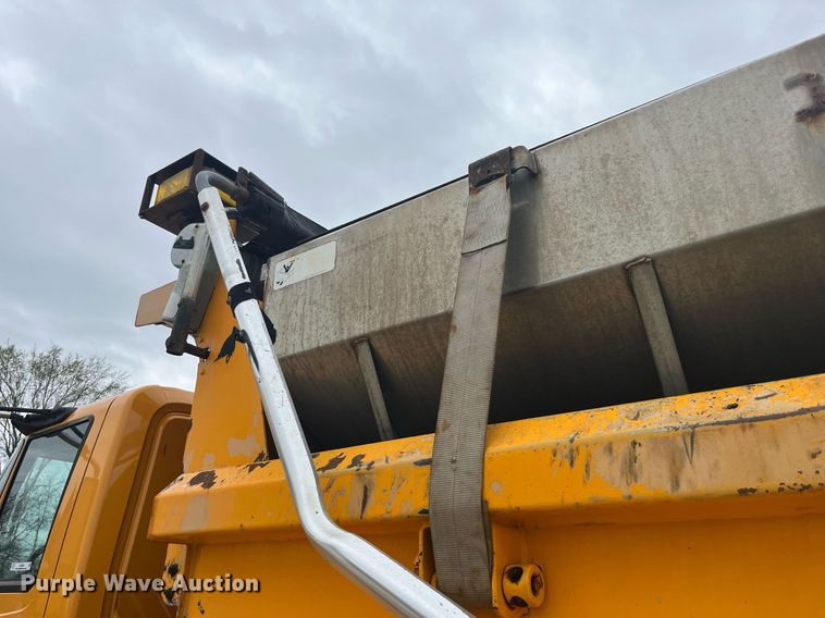 image for item LA9892 2010 International WorkStar 7500  dump truck