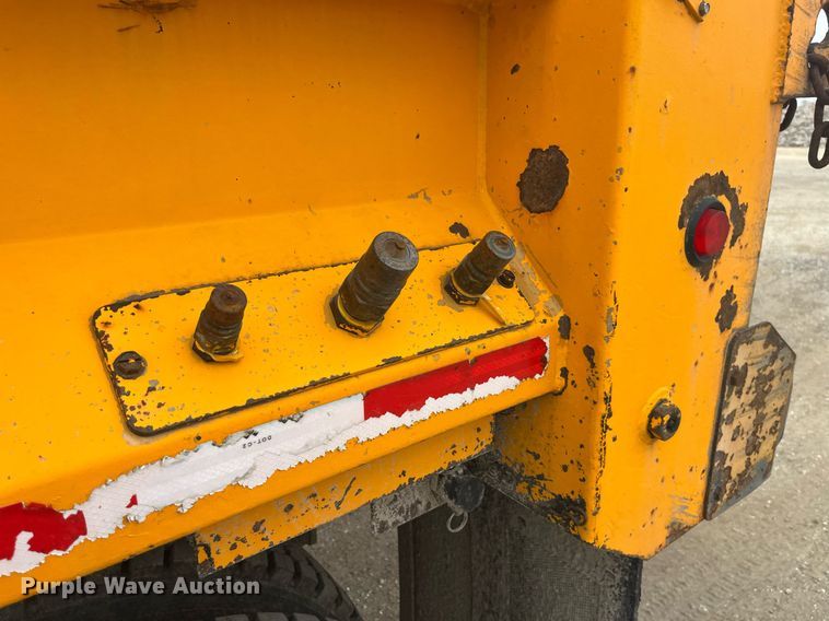 image for item LA9892 2010 International WorkStar 7500  dump truck