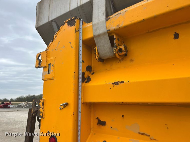 image for item LA9892 2010 International WorkStar 7500  dump truck