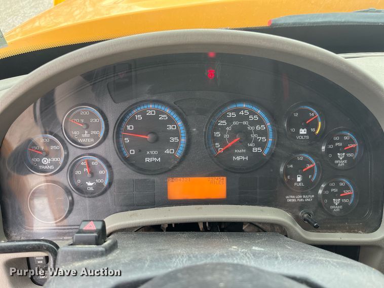 image for item LA9892 2010 International WorkStar 7500  dump truck