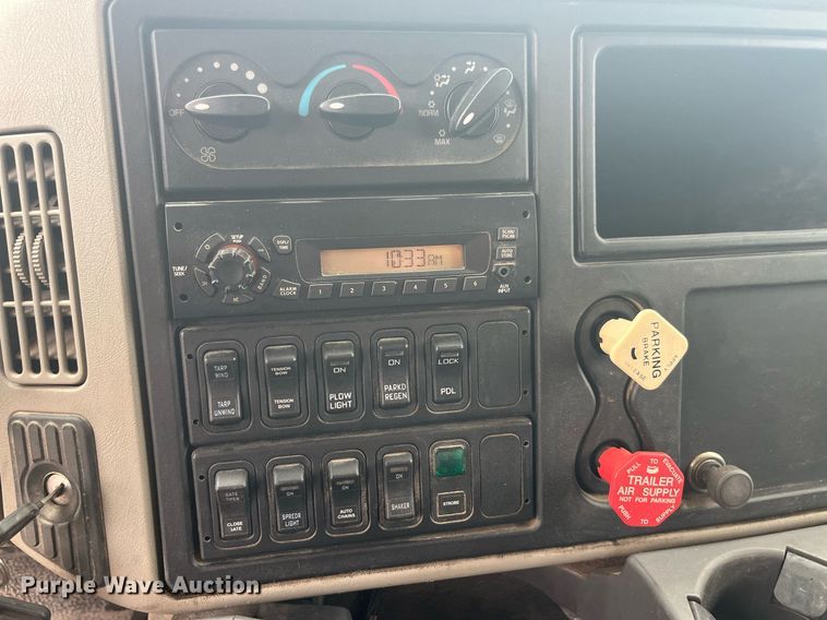 image for item LA9892 2010 International WorkStar 7500  dump truck