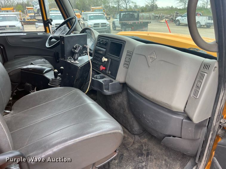 image for item LA9892 2010 International WorkStar 7500  dump truck