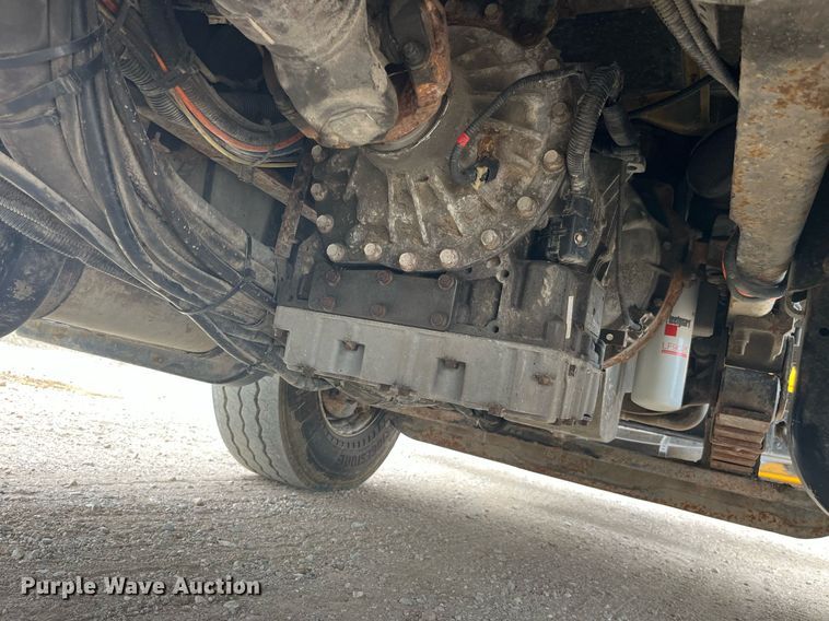 image for item LA9892 2010 International WorkStar 7500  dump truck