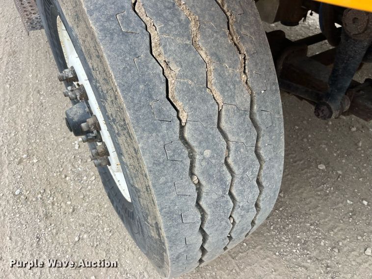 image for item LA9892 2010 International WorkStar 7500  dump truck