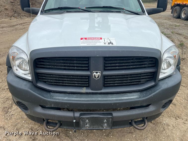 image for item LA9893 2009 Dodge Ram 5500HD  bucket truck