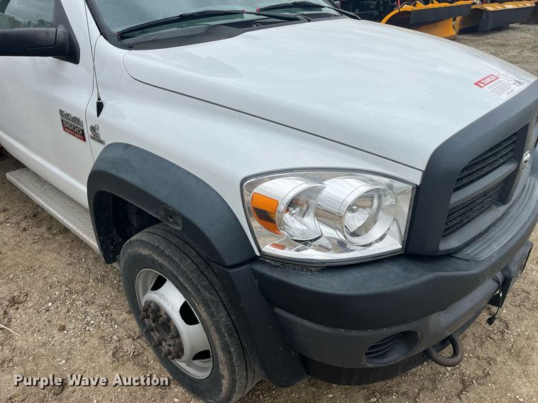 image for item LA9893 2009 Dodge Ram 5500HD  bucket truck