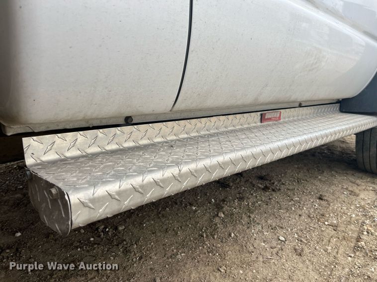 image for item LA9893 2009 Dodge Ram 5500HD  bucket truck