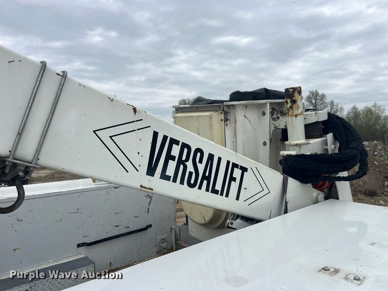 image for item LA9893 2009 Dodge Ram 5500HD  bucket truck