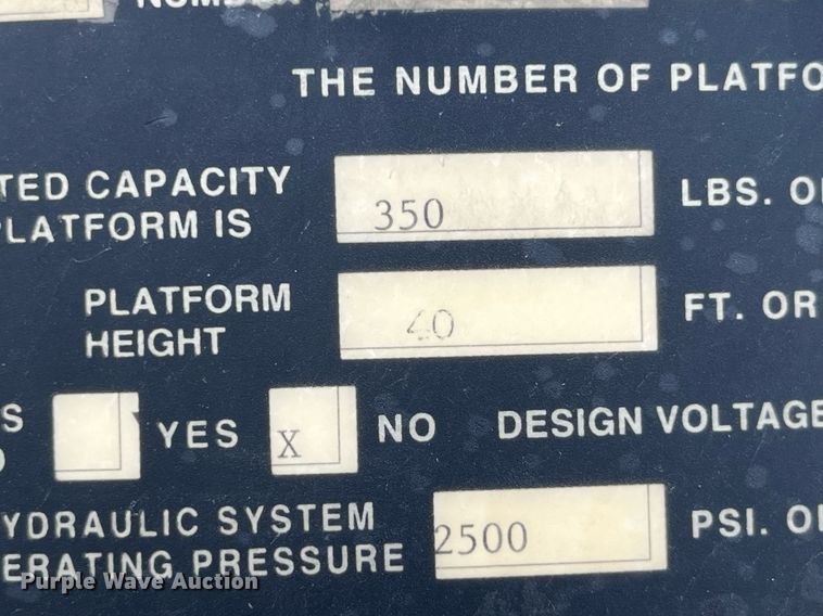 image for item LA9893 2009 Dodge Ram 5500HD  bucket truck