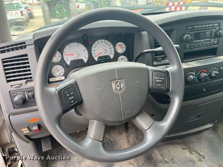 image for item LA9893 2009 Dodge Ram 5500HD  bucket truck