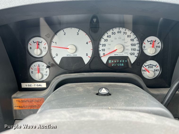 image for item LA9893 2009 Dodge Ram 5500HD  bucket truck